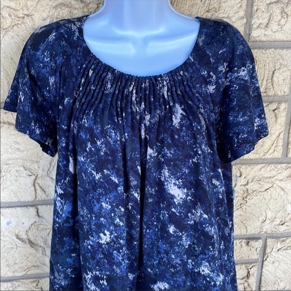 Daisy Fuentes Tunic top Abstract Size Med Flows Stretch Comfy - Picture 6 of 8